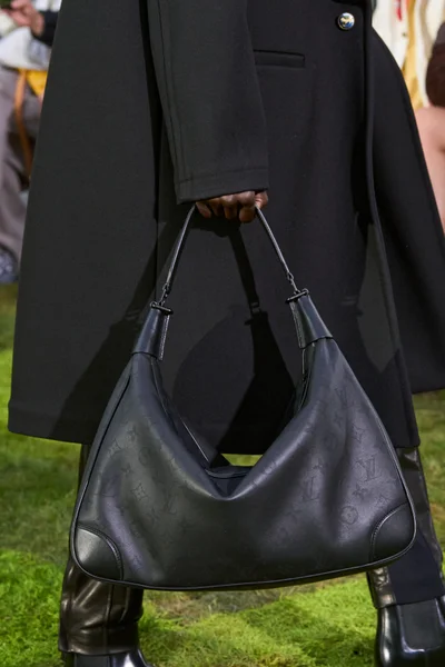 Look 8